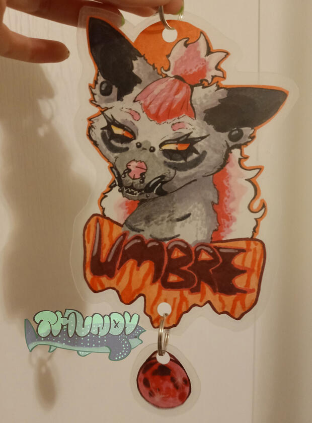 traditional 1-side badge with free detachable trinket, laminated